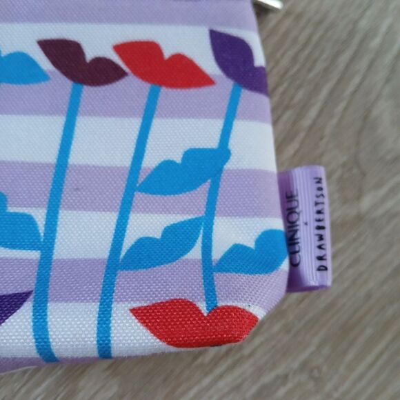Clinique x Drawbertson Collaboration Purple and Blue Cosmetic Pouch Limited Item - Picture 5 of 11